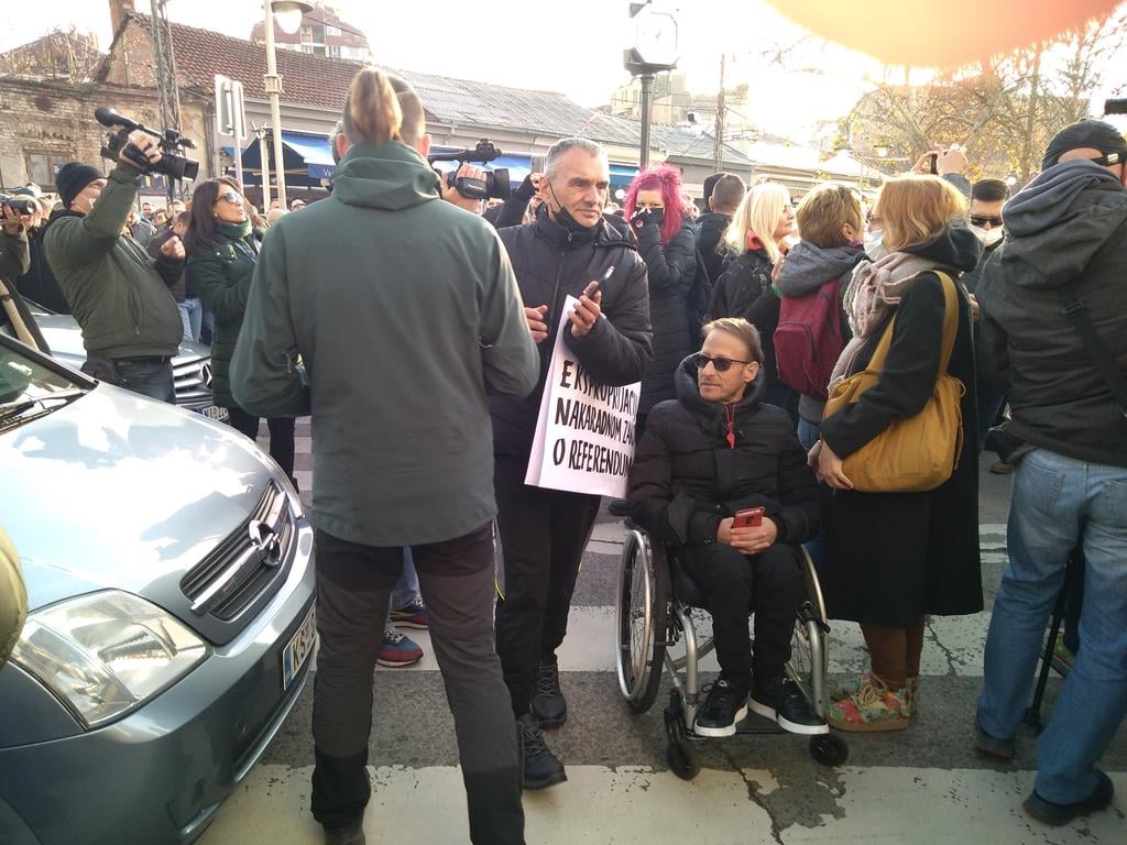 Blokade puteva širom Srbije, zabeleženo više incidenata (FOTO/VIDEO) 23