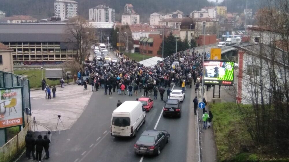 Učesnici protesta iz Užica o prijavama: Teraćemo se, ako treba, do Ustavnog suda 1 Učesnici protesta iz Užica o prijavama: Teraćemo se, ako treba, do Ustavnog suda 1
