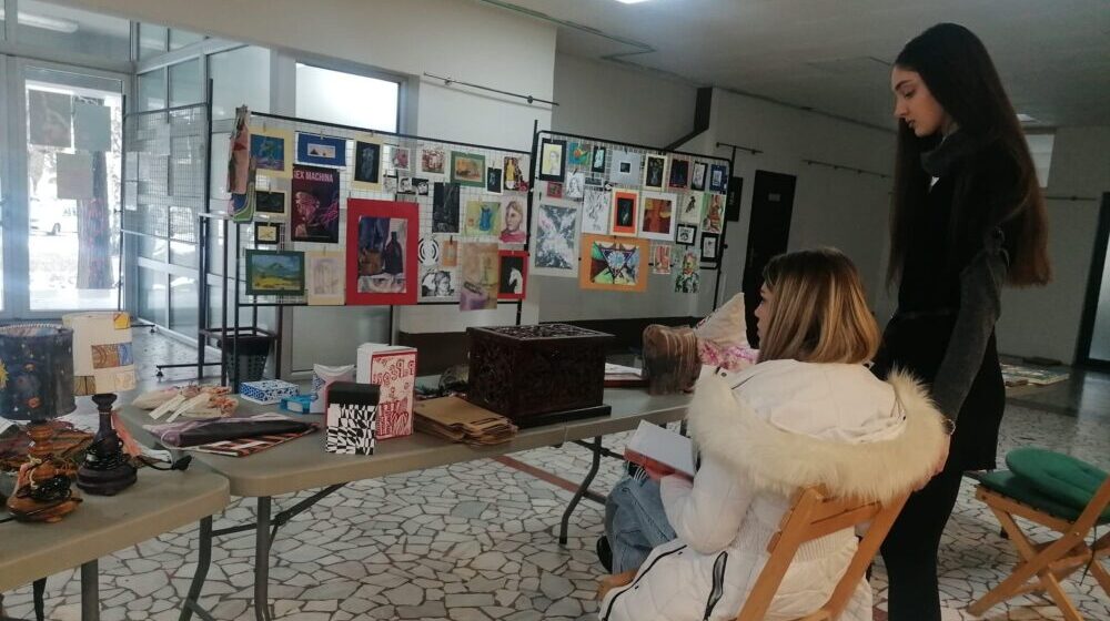 Umetnička škola prikupila preko 30.000 dinara za decu u užičkoj bolnici (FOTO) 1