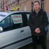 Užice: Taksista počeo štrajk glađu ispred Gradske kuće 1