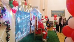 IMG_20211229_180932 Besplatne fotografije sa Deda Mrazom u Užicu (FOTO) 6