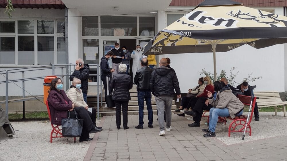 U Kragujevcu 36, u Šumadijskom okrugu 50 novoobolelih 1