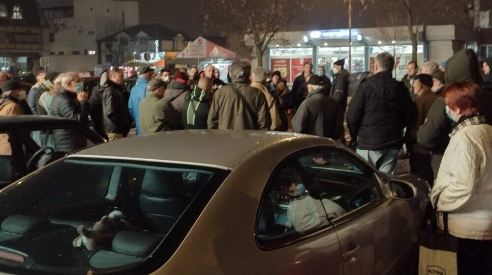 Bez dogovora završen i drugi protest protiv plaćanja parkinga u kragujevačkom naselju Aerodrom 1