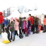 Besplatno grupno klizanje u „Ledenoj šumi“ 1