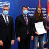 Uručene nagrade najuspešnijim učenicima i mentorima u Vojvodini 8
