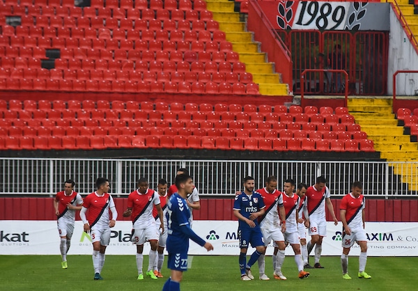 Proleter dobio, pa izgubio isti meč 1