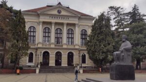 Koliki je broj zaraženih đaka u školama u Zrenjaninu, Majdanpeku, Zaječaru, Kragujevcu, Subotici, Novom Sadu, Užicu, Novom Pazaru, Nišu i Vranju 3