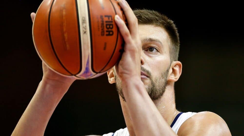 AEK povlači dres broj 13 1