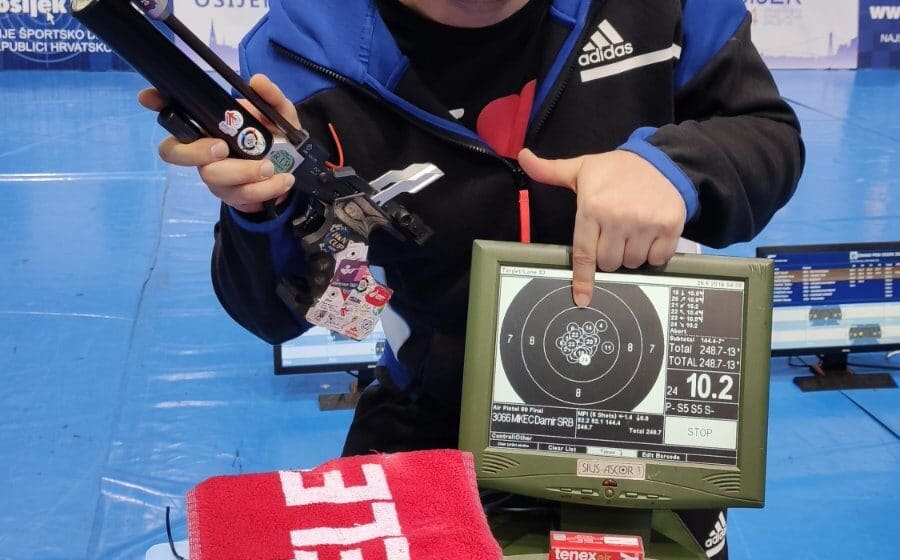 Tri zlata za Srbiju na VN Osijeka, Mikecu novi rekord 1