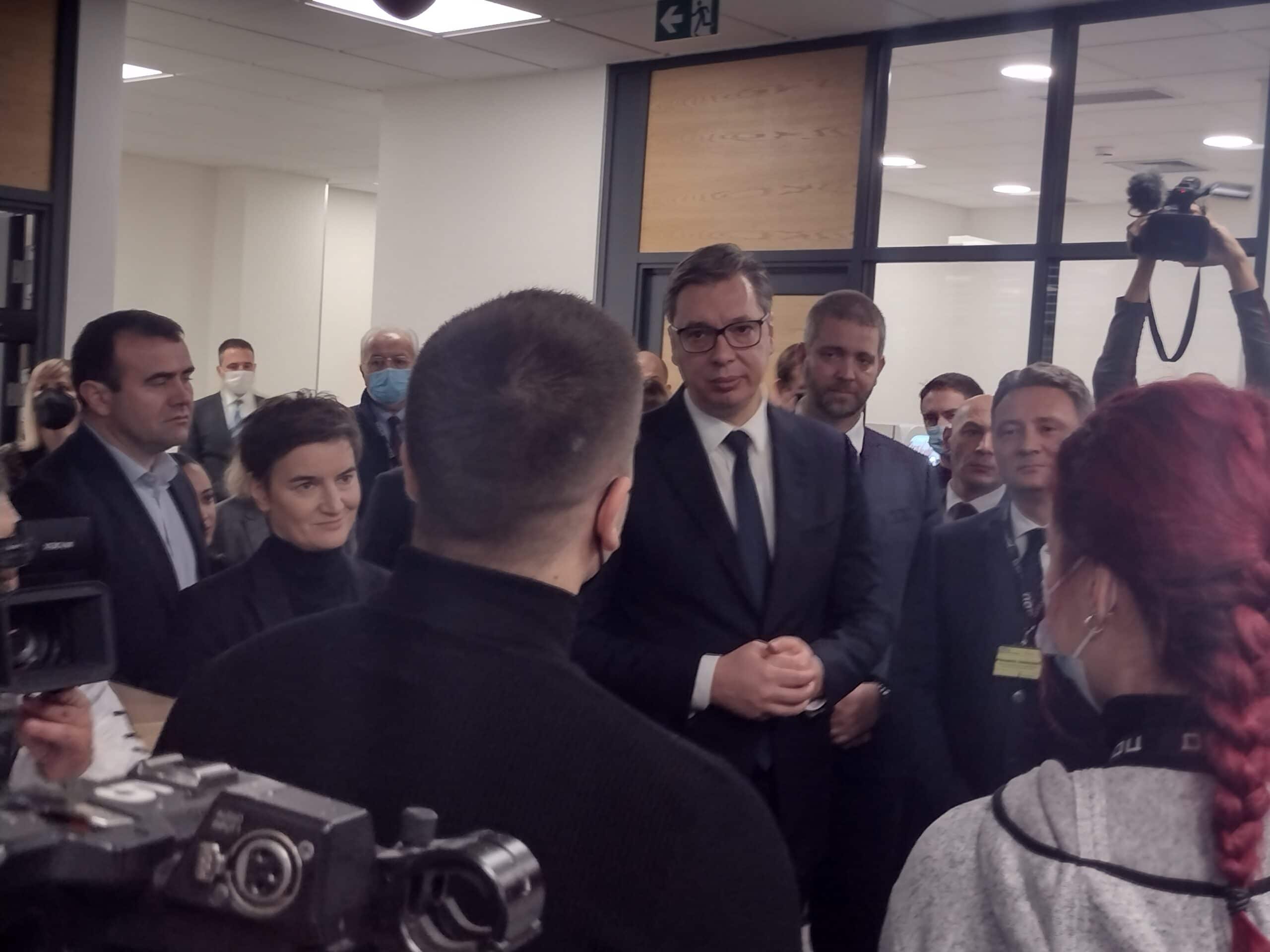 Kragujevac: Predsednik Vučić poručio da Srbija postaje lider u informatičkim tehnologijama 2 Kragujevac: Predsednik Vučić poručio da Srbija postaje lider u informatičkim tehnologijama 2