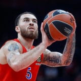 Majk Džejms ponovo napao trenera Mitrovića 10