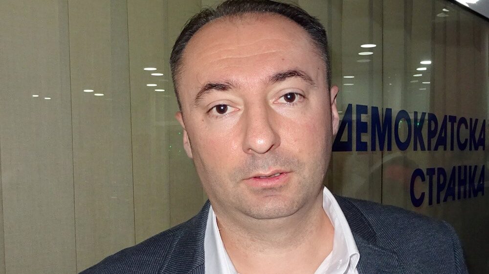 Referendum je 3. aprila, a ne 16. januara 2 Referendum je 3. aprila, a ne 16. januara 2