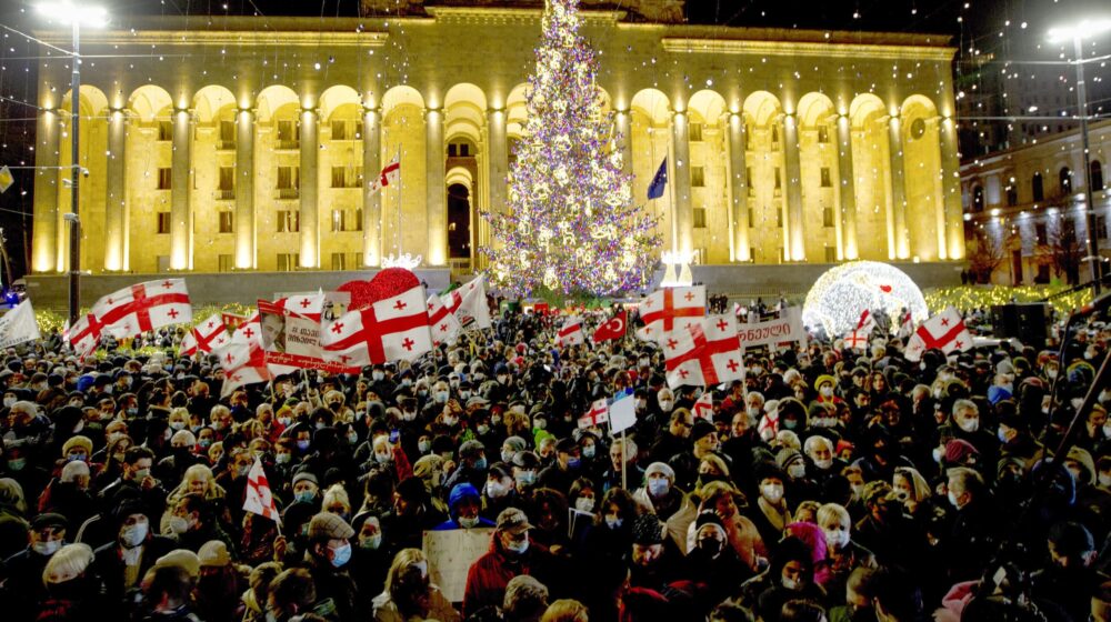 U Gruziji na skupu podrške Mihailu Sakašviliju najavljen masovni štrajk glađu 1