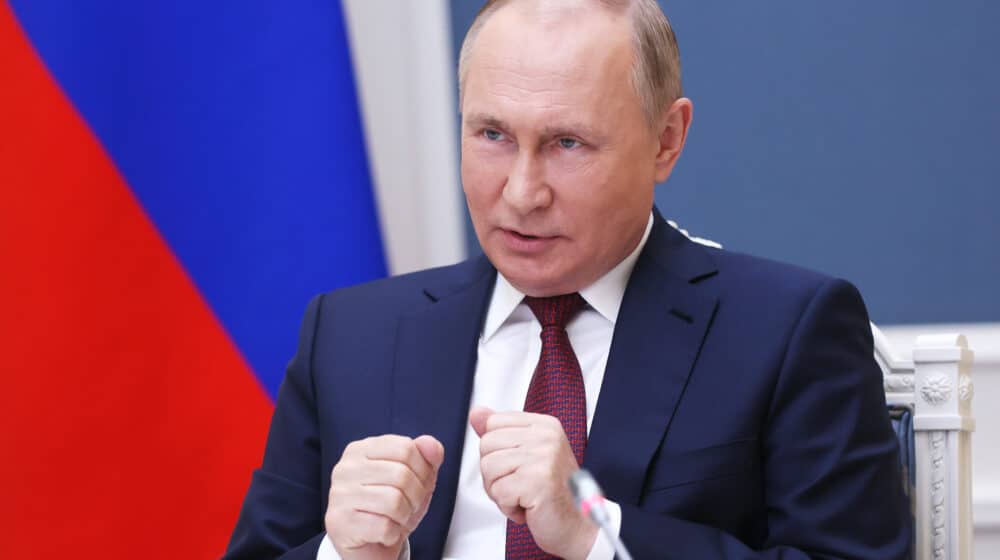Putin izrazio nadu da će SZO uskoro odobriti Sputnjik V 1