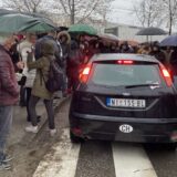 Policajci koji su legitimisali reporterku Južnih vesti sa niškog protesta: Znamo da je ovo nezakonito i nezadovoljni smo 3