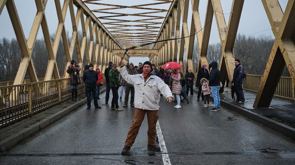 Demonstranti danas blokirali most u Senti, protest završen bez incidenata 1