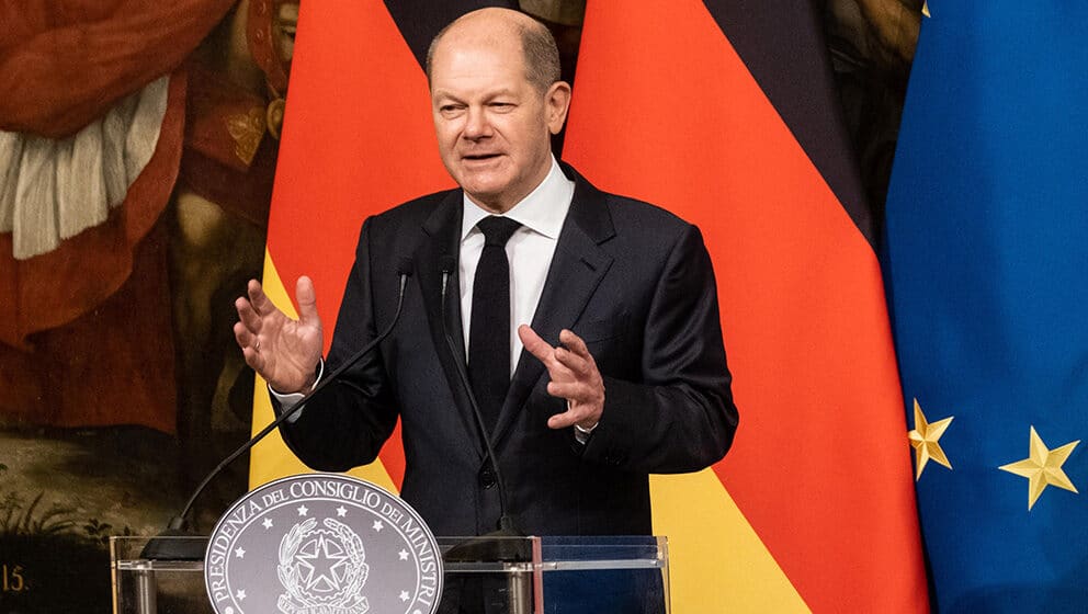 Šolc u poseti Beloj kući 7. februara 1