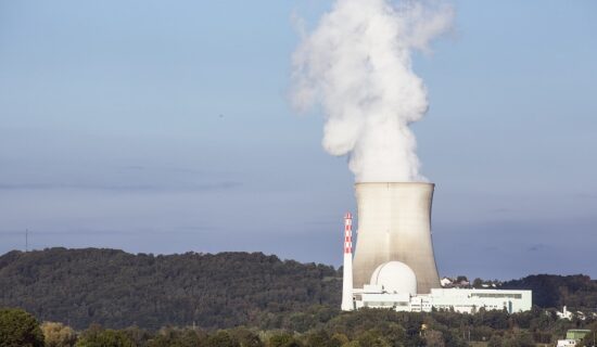 Nemačka sutra zatvara tri od šest preostalih atomskih centrala 7