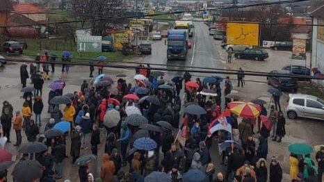 Blokada Ibarske magistrale u Preljini protekla bez incidenata (FOTO, VIDEO) 1