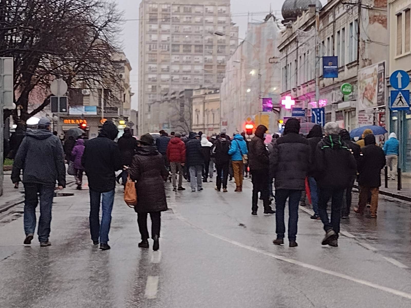 Završene blokade u gradovima Srbije, sporadični incidenti u Beogradu i Nišu (FOTO/VIDEO) 8