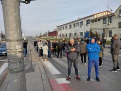 Pupinov most blokada Blokade puteva širom Srbije, zabeleženo više incidenata (FOTO/VIDEO) 22