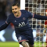 PSŽ mora da zaradi 100 miliona 7