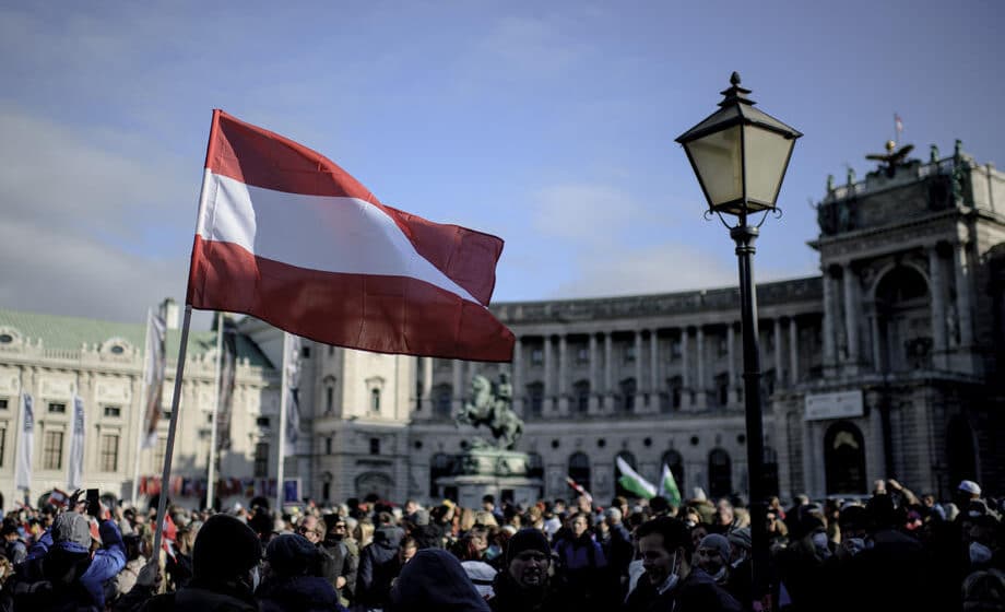 U Beču protest protiv obavezne vakcinacije na korona virus 1