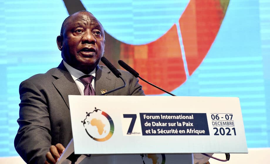 Vlasti Južne Afrike u ponedeljak razgovaraju o ostanku predsednika na vlasti 12