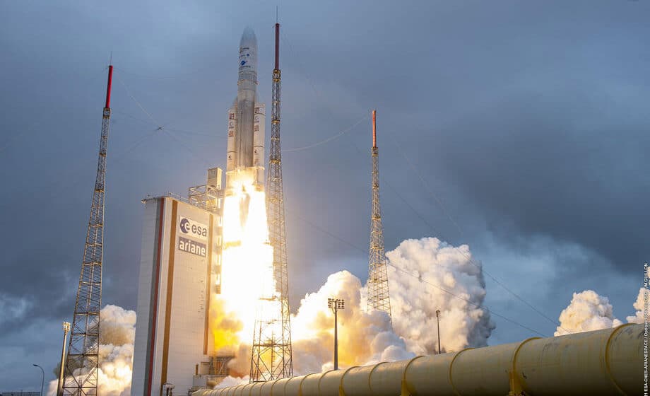 Lansiran „Džejms Veb“, najmoćniji teleskop ikada 1