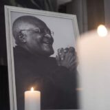 Svet odaje poštu Dezmondu Tutuu: Bio je veći od života 8