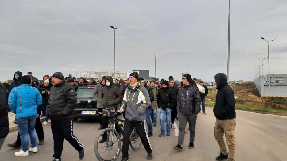 Prekršajni sud u Zrenjaninu oslobodio odgovornosti aktiviste zbog protesta kod Linglonga 1