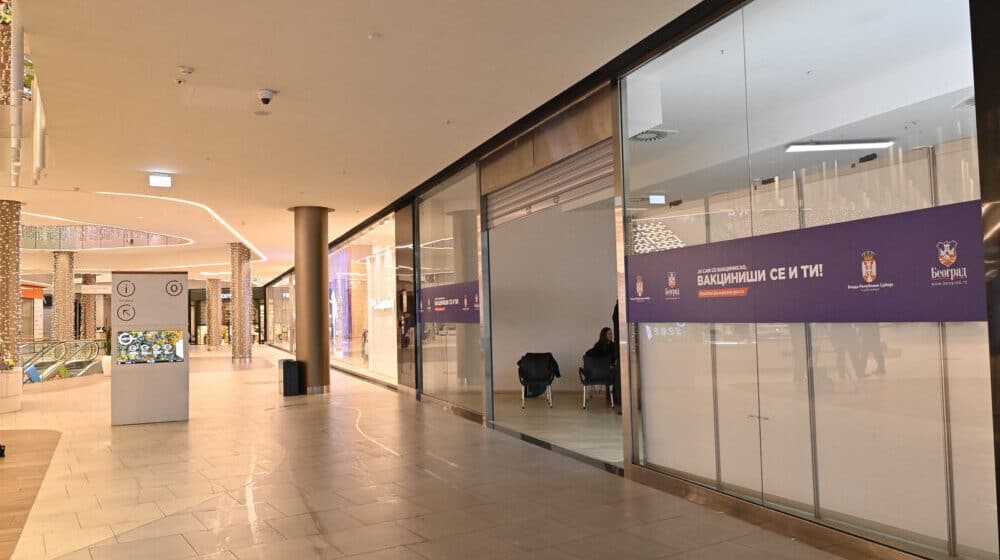 Vesić: Otvoren peti punkt za vakcinaciju u beogradskim tržnim centrima 1