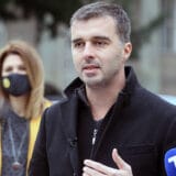 Manojlović o peticiji TV Pink: Drago mi je da i drugi koriste ovaj ustavni mehanizam, kao pravo svih građana 10