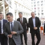 Šta dobijaju, a šta gube opozicione partije koje idu i koje ne idu kod Vučića na konsultacije? 1