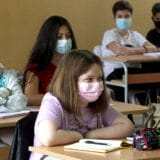 Unija sindikata prosvetnih radnika: Netačni podaci o broju zaraženih učenika 9