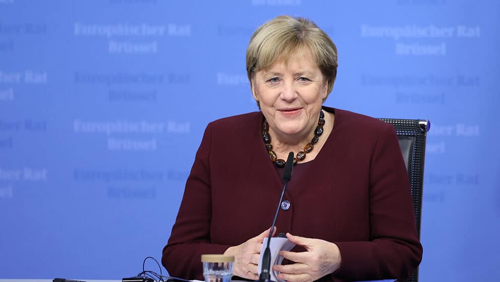 Da li je Merkel zaslužila najviše nemačko odlikovanje? 1