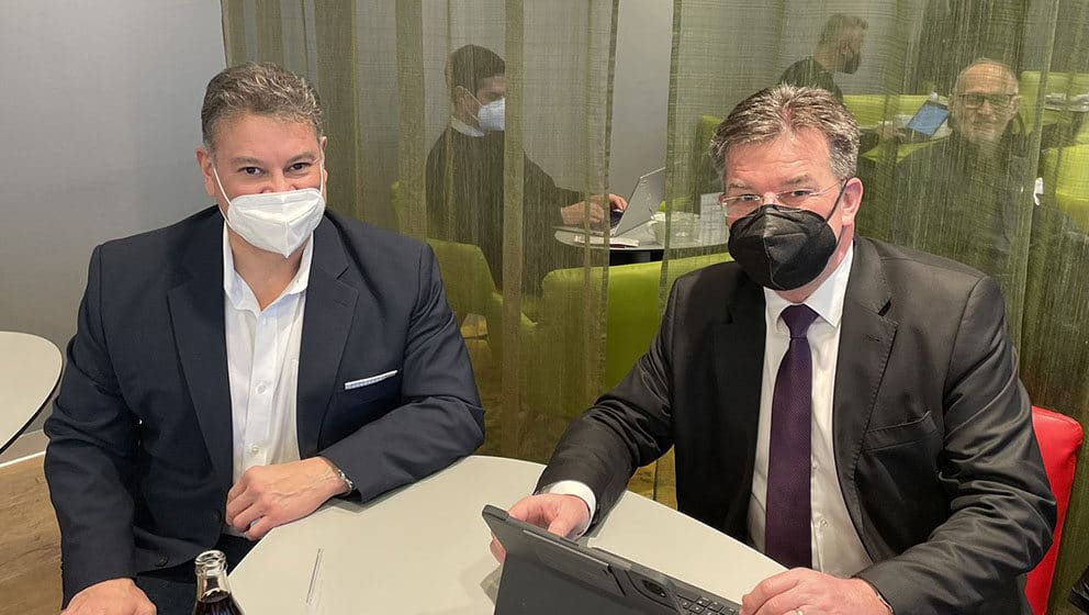 Eskobar i Lajčak će pokušati da ubede Vučića da se sastane sa Kurtijem pre izbora 1