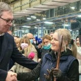 Ljudi ostaju na ulici, nigde ni Vučića, ni Glišića, ni Miljkovića 1