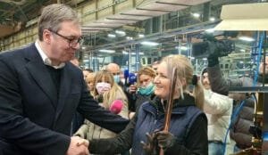 Ljudi ostaju na ulici, nigde ni Vučića, ni Glišića, ni Miljkovića 1