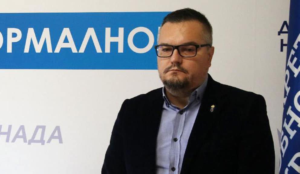 Kako je Srpski pokret obnove, od stranke uragana, postao privezak na ključu SNS-a 13