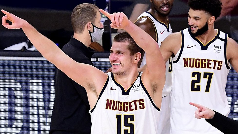 Sport u 2021: Svemoćni Đoković, Jokić za istoriju - Ronaldo se vratio u Mančester, a Obradović u Partizan 8 Denver Nuggets celebrate