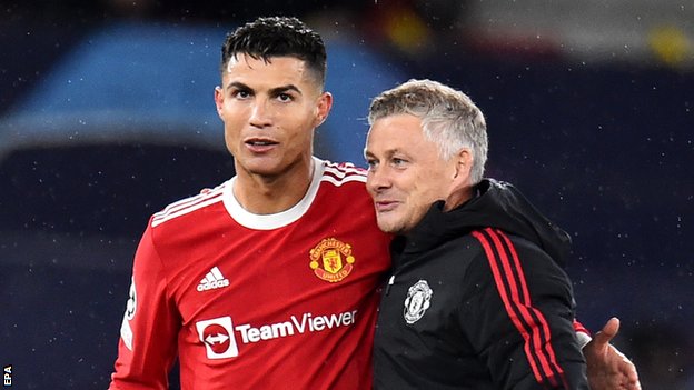 Sport u 2021: Svemoćni Đoković, Jokić za istoriju - Ronaldo se vratio u Mančester, a Obradović u Partizan 16 Manchester United manager Ole Gunnar Solskjaer and striker Cristiano Ronaldo