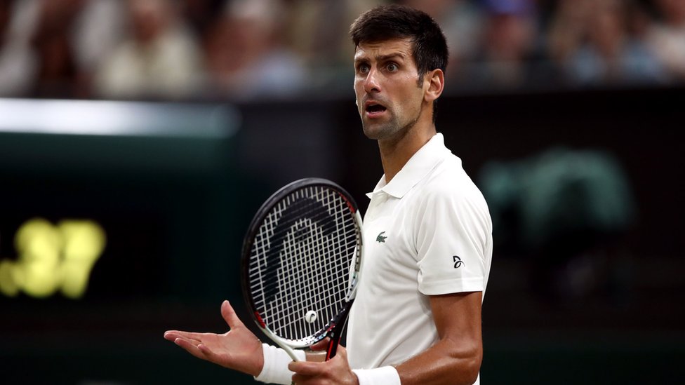 Novak Đoković, vakcine i Australija: Zašto je srpski teniser ostao bez vize 1 Novak Djokovic on court reacts with surprise