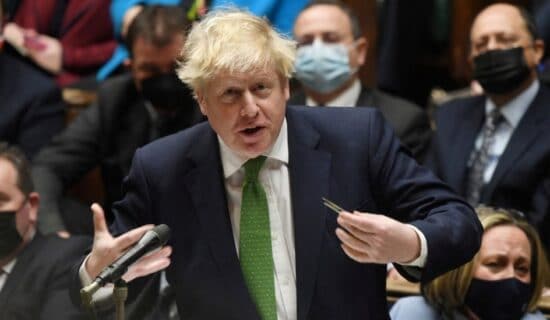 Korona virus, Britanija i premijer: Pred Borisom Džonsonom prelomna nedelja dok policija istražuje zabave u Dauning stritu u vreme kovid karantina 5