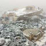 Grčka: Snežna oluja pogodila Atinu, hiljade vozača zaglavljeno 16