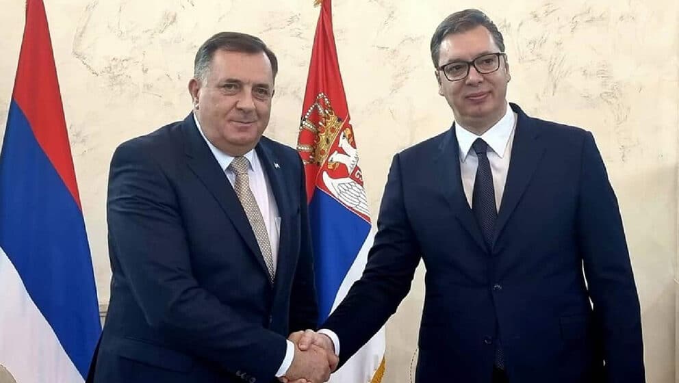 (VIDEO) Vučić u polemici s jednom novinarkom, Dodik vređao drugu: „Vidi ti one krave sa N1“ 12