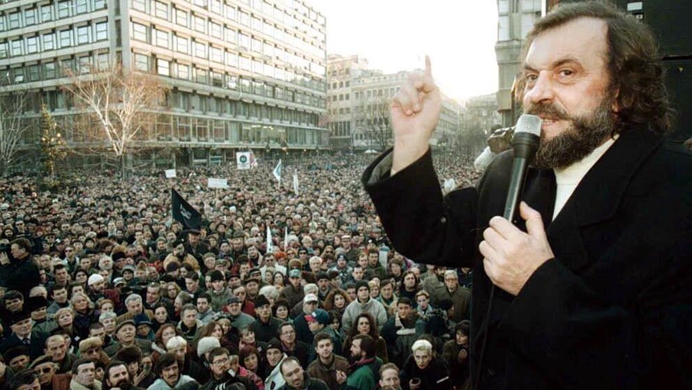 Lament nad Devetim martom: Autorski tekst Vuka Draškovića 1