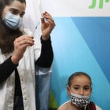 Američka studija: Dve doze Fajzerove vakcine štite decu od ozbiljnog upalnog sindroma 10