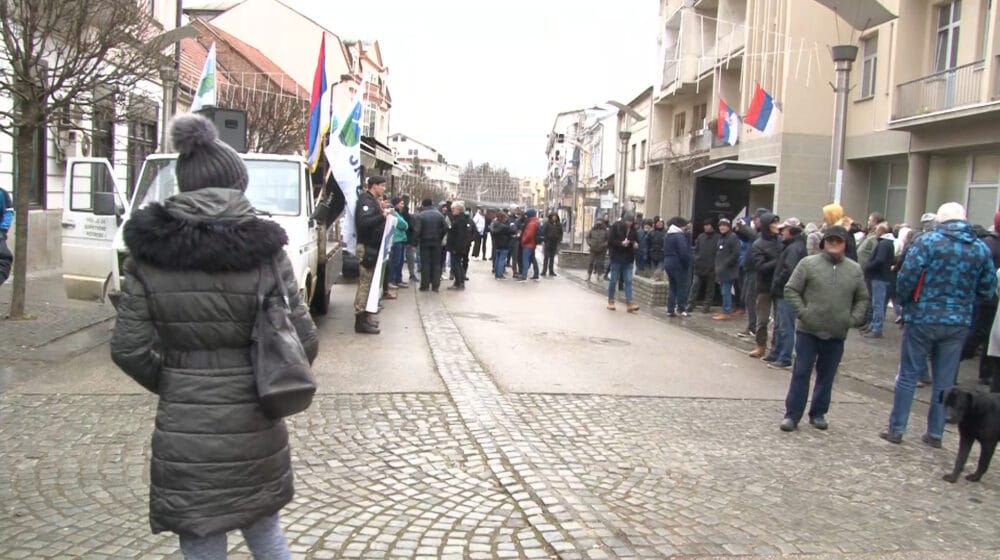 Protest u Loznici: Nećemo stati dok poslednje posečeno drvo ne bude zasađeno 1