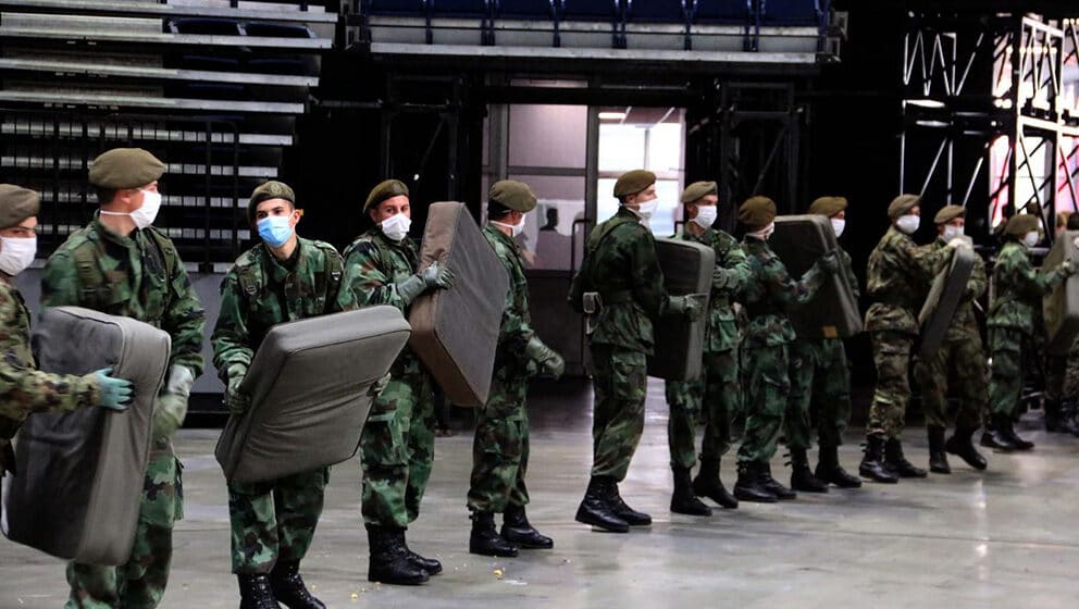 Stefanović pozvao mlade da se prijave u vojsku 1